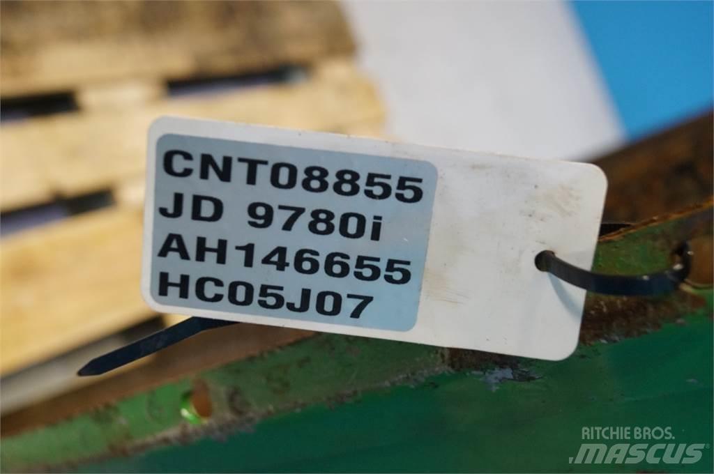 John Deere 9780 Smėlio ir druskos barstytuvai