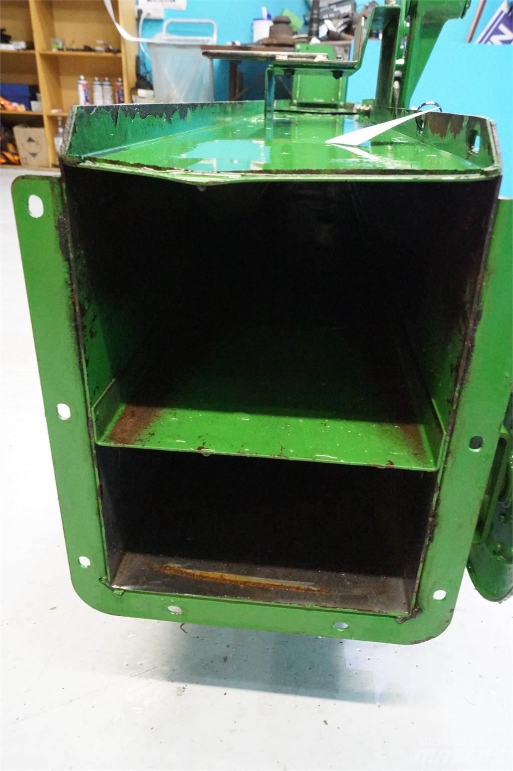 John Deere 9780 Derliaus nuėmimo kombainų priedai