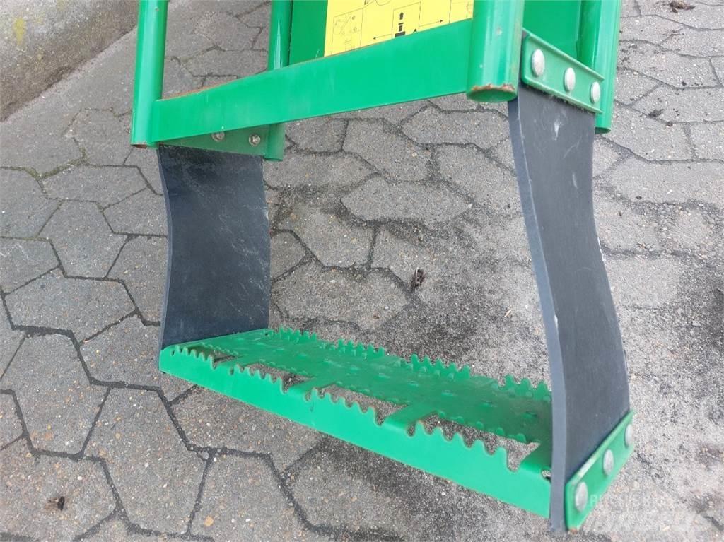 John Deere 9880 Kabinos