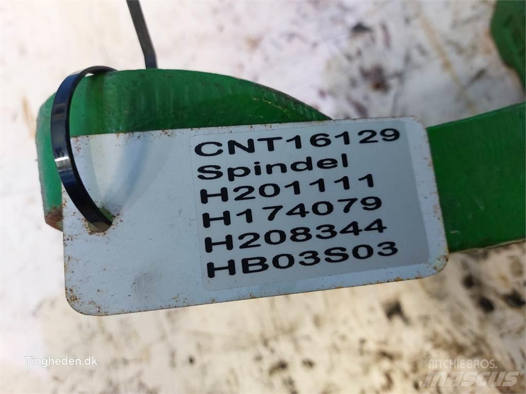 John Deere 9880 Derliaus nuėmimo kombainų priedai