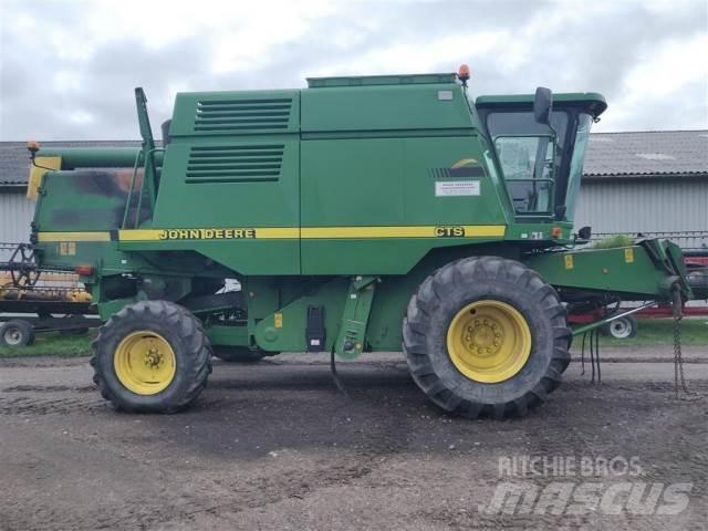 John Deere CTS Derliaus nuėmimo kombainai