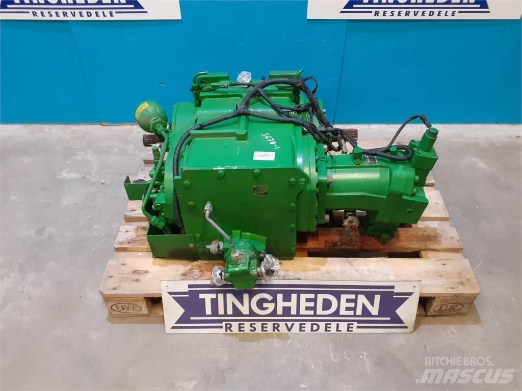 John Deere S670 Transmisijos