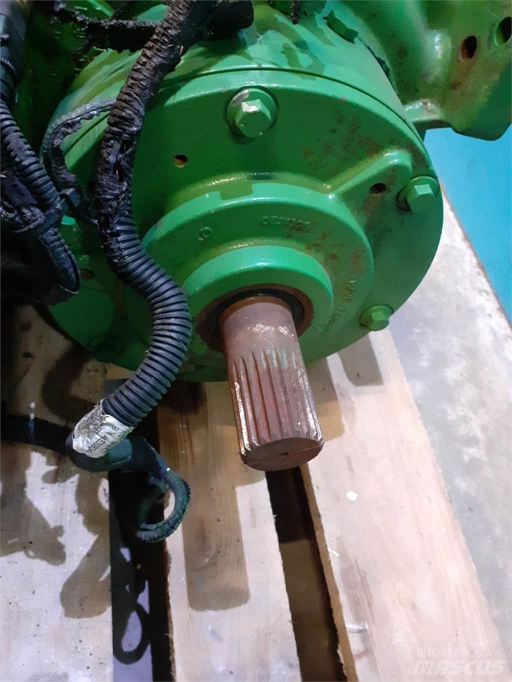 John Deere S670 Transmisijos