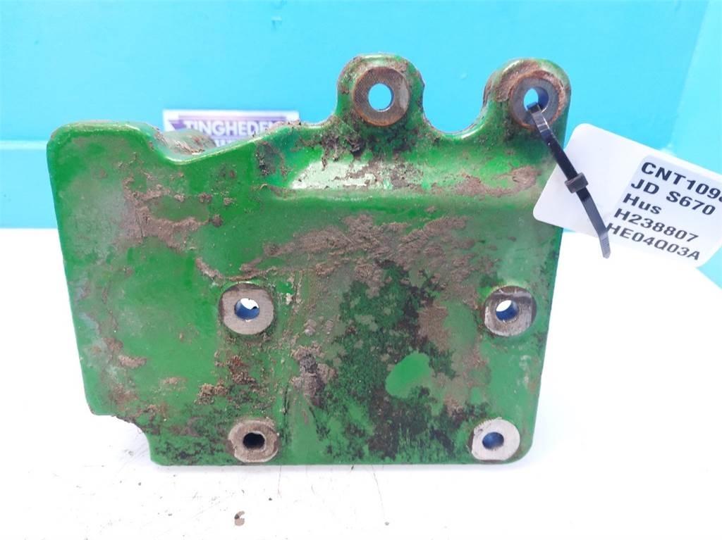 John Deere S670 Varikliai