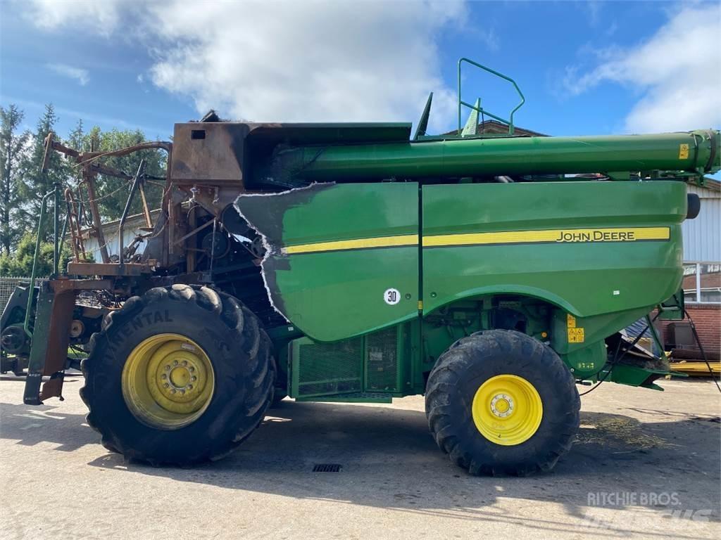 John Deere S670I Derliaus nuėmimo kombainai