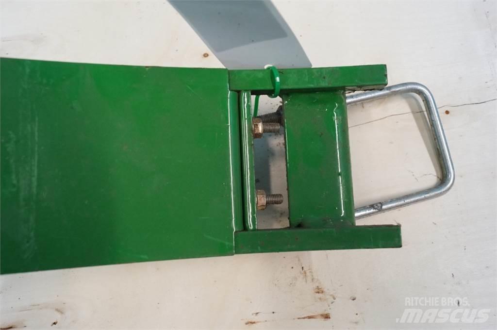 John Deere S690 Derliaus nuėmimo kombainų priedai