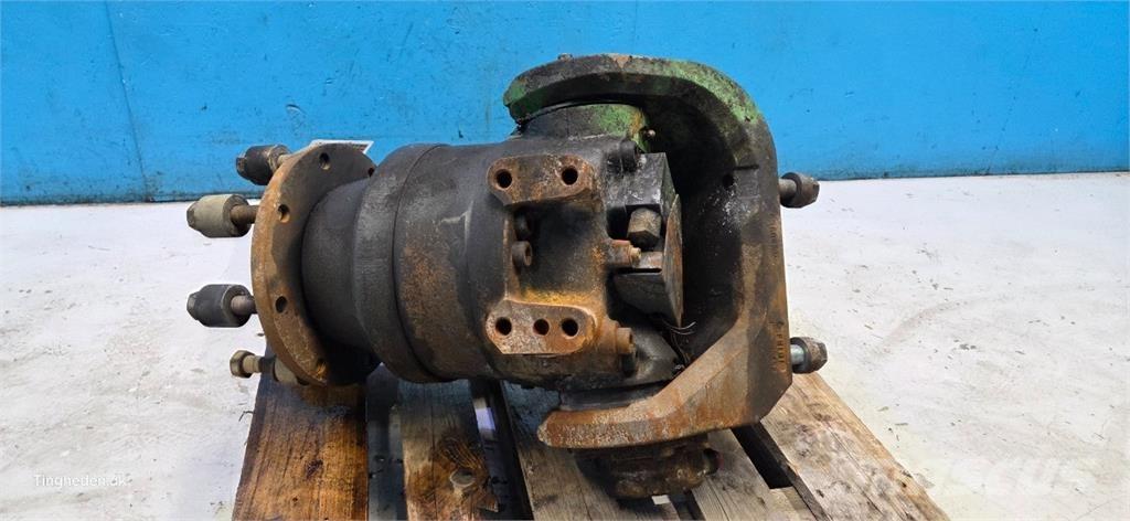 John Deere S690 Derliaus nuėmimo kombainų priedai