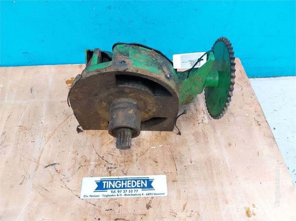 John Deere T660i Derliaus nuėmimo kombainų priedai
