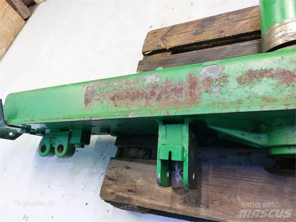 John Deere T660I Derliaus nuėmimo kombainų priedai