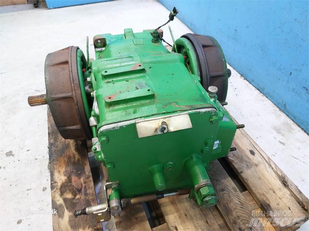 John Deere T660I Transmisijos