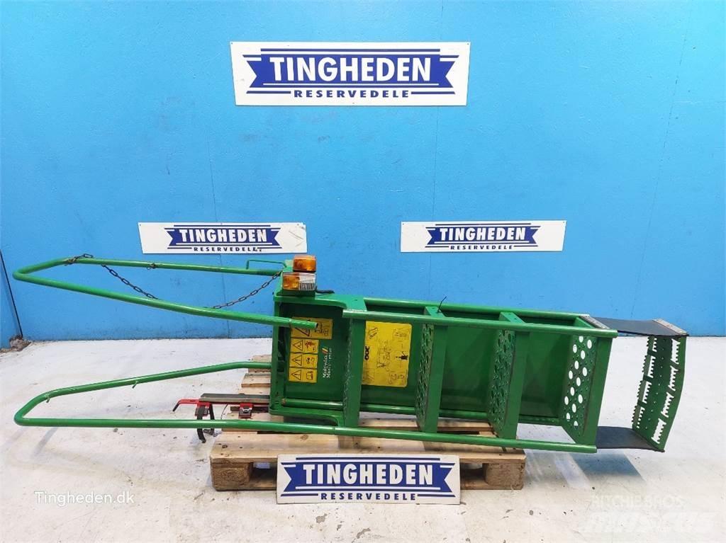 John Deere T660I Kabinos