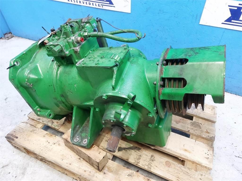 John Deere T660I Transmisijos