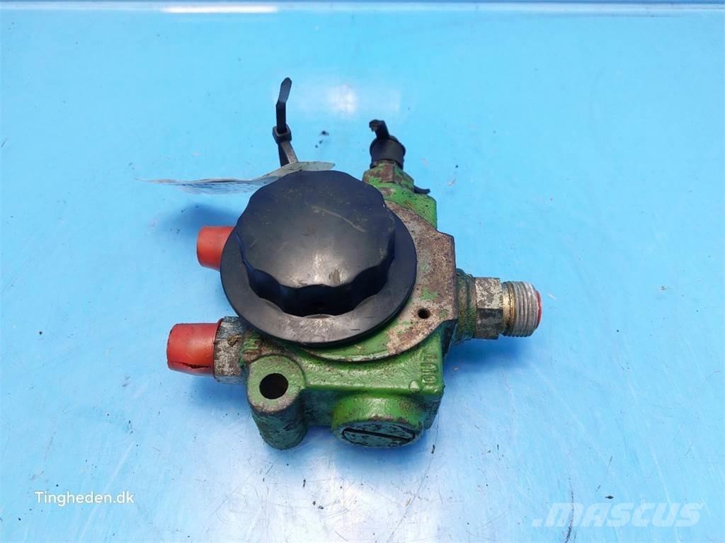 John Deere T660I Hidraulikos įrenginiai