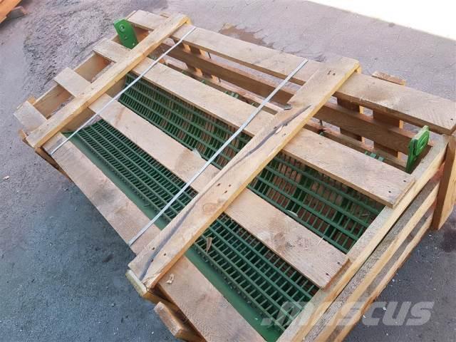John Deere T670 Derliaus nuėmimo kombainų priedai