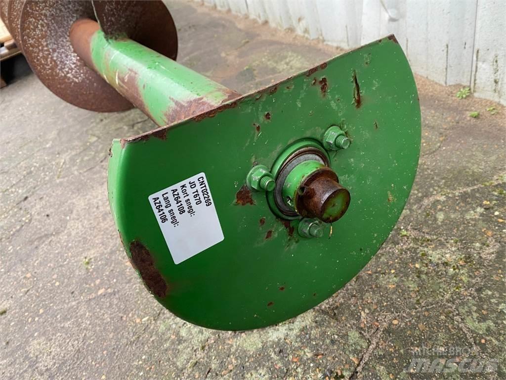 John Deere T670 Derliaus nuėmimo kombainų priedai