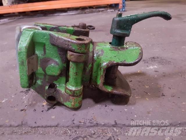 John Deere Træk Kiti naudoti traktorių priedai