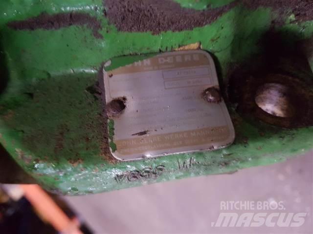 John Deere Træk Kiti naudoti traktorių priedai