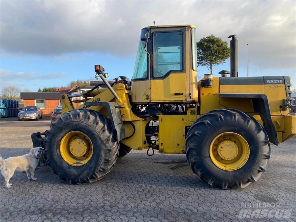 Komatsu WA270 Naudoti ratiniai krautuvai