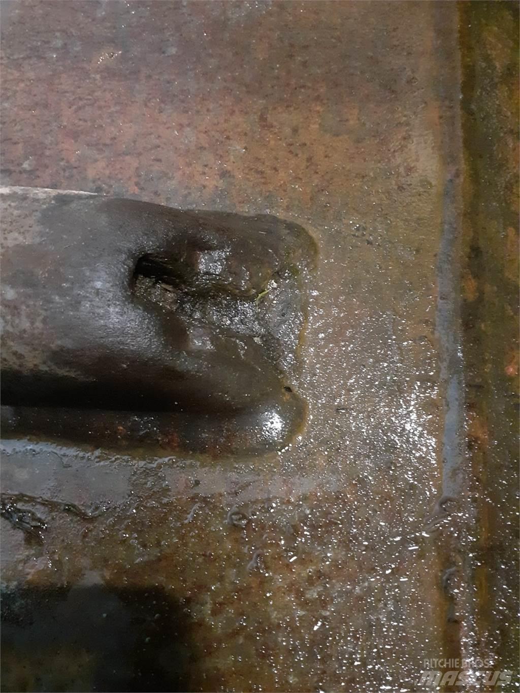 Kramer 712 Skovl Kaušai