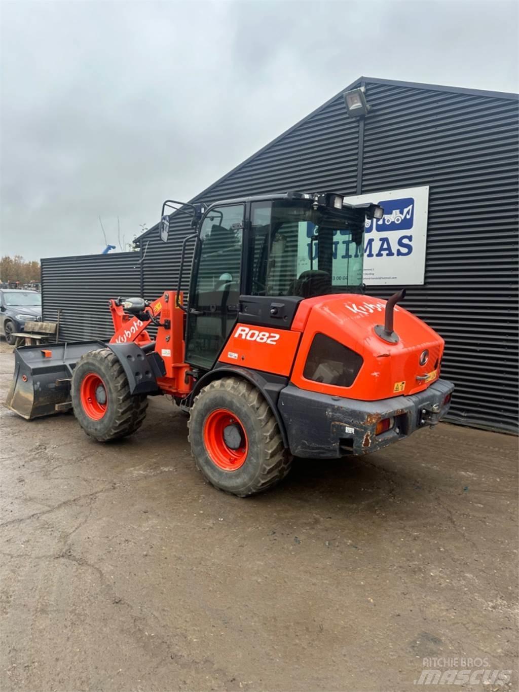 Kubota R082 Naudoti ratiniai krautuvai