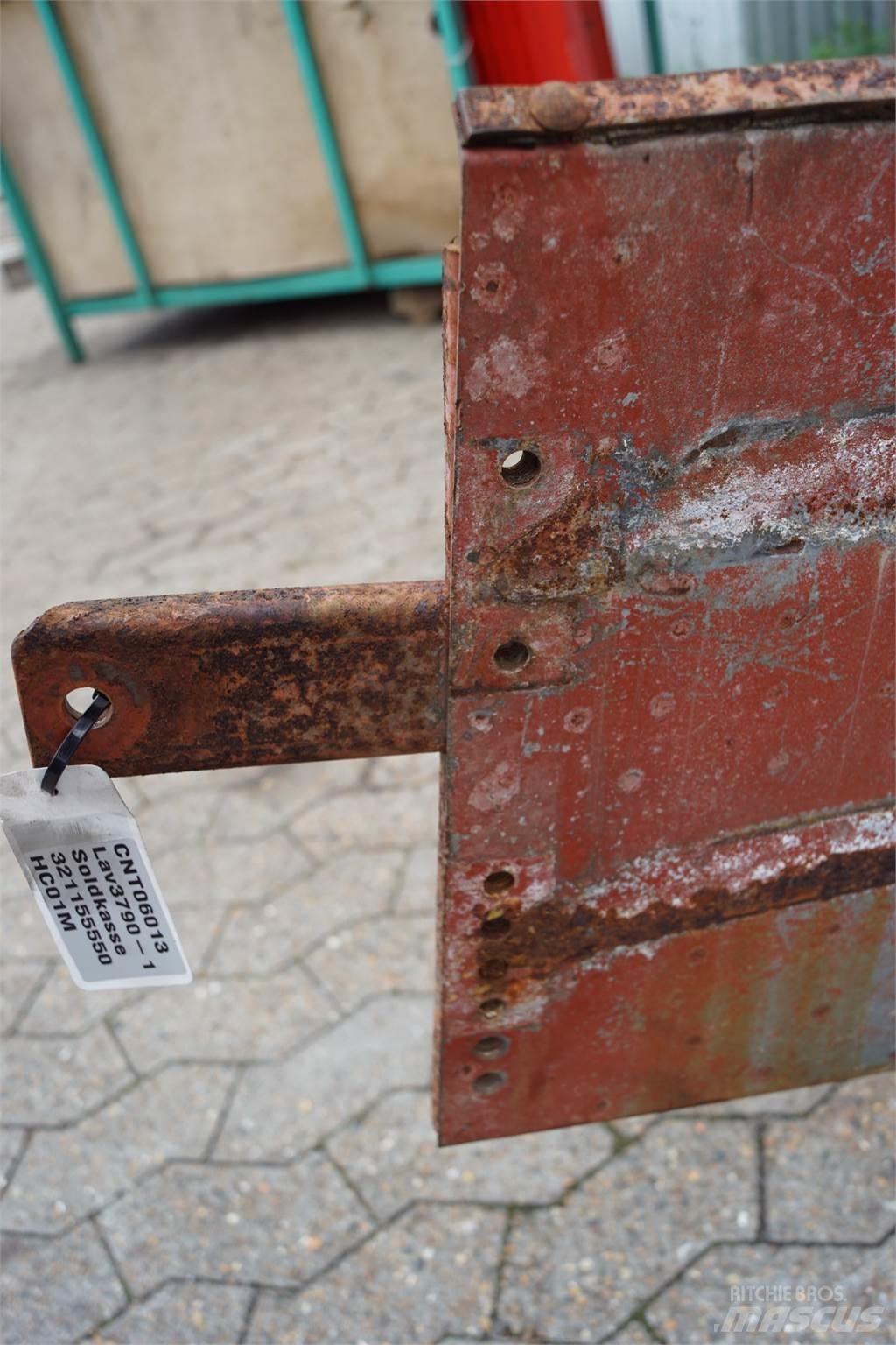 Laverda 3790 Smėlio ir druskos barstytuvai