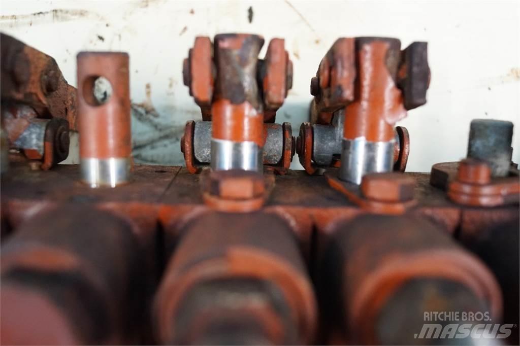 Laverda 3790 Hidraulikos įrenginiai