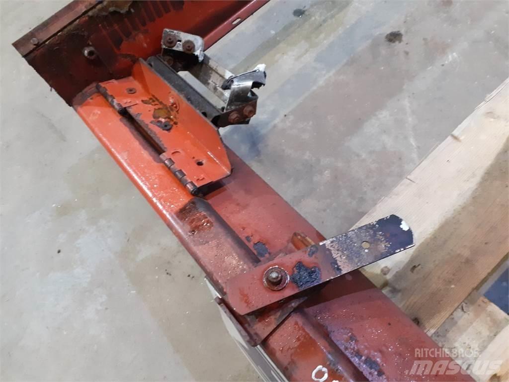 Laverda 626 Smėlio ir druskos barstytuvai