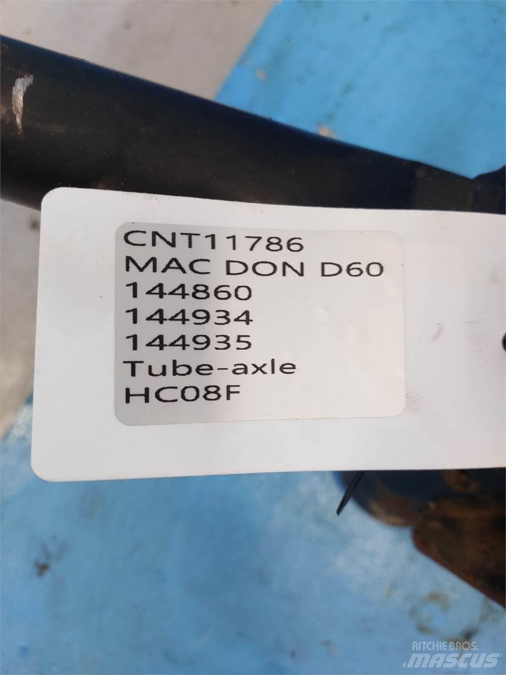 MacDon D60 Derliaus nuėmimo kombainų priedai