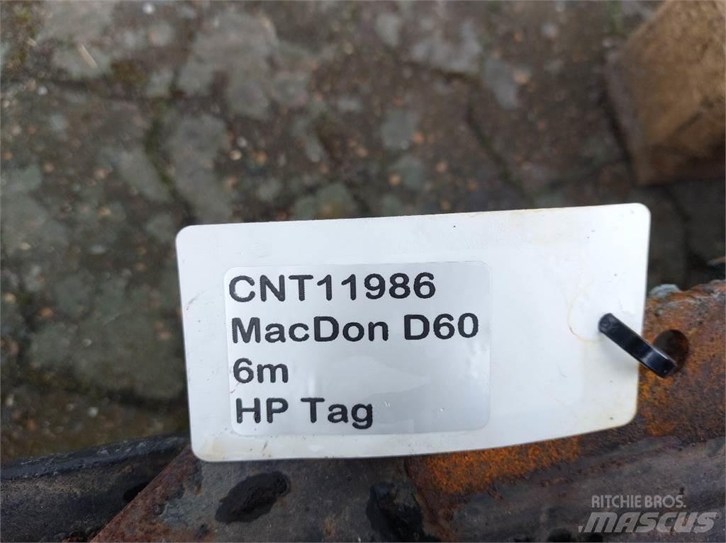 MacDon D60 Derliaus nuėmimo kombainų priedai