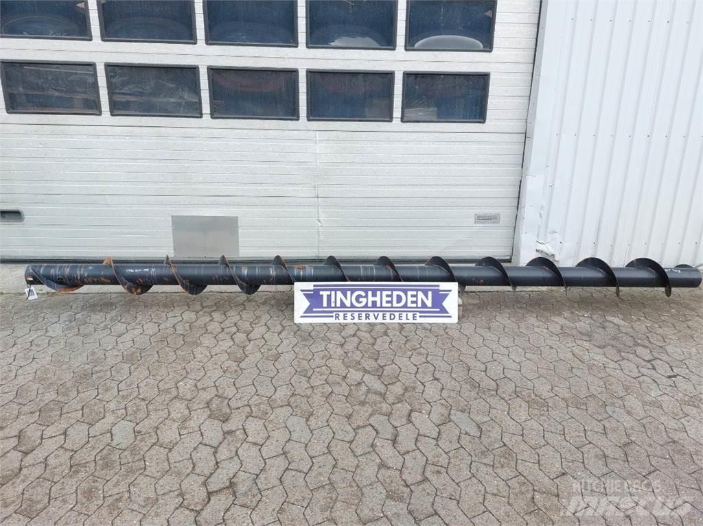 MacDon D60 Derliaus nuėmimo kombainų priedai