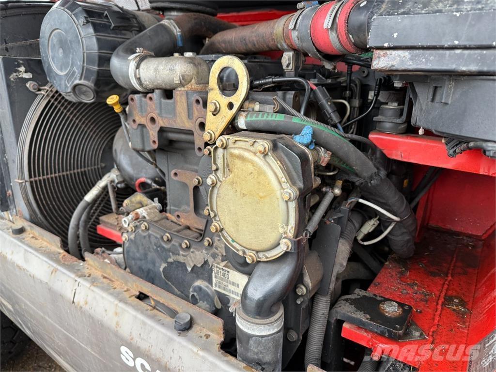 Manitou MHT860L Teleskopiniai krautuvai