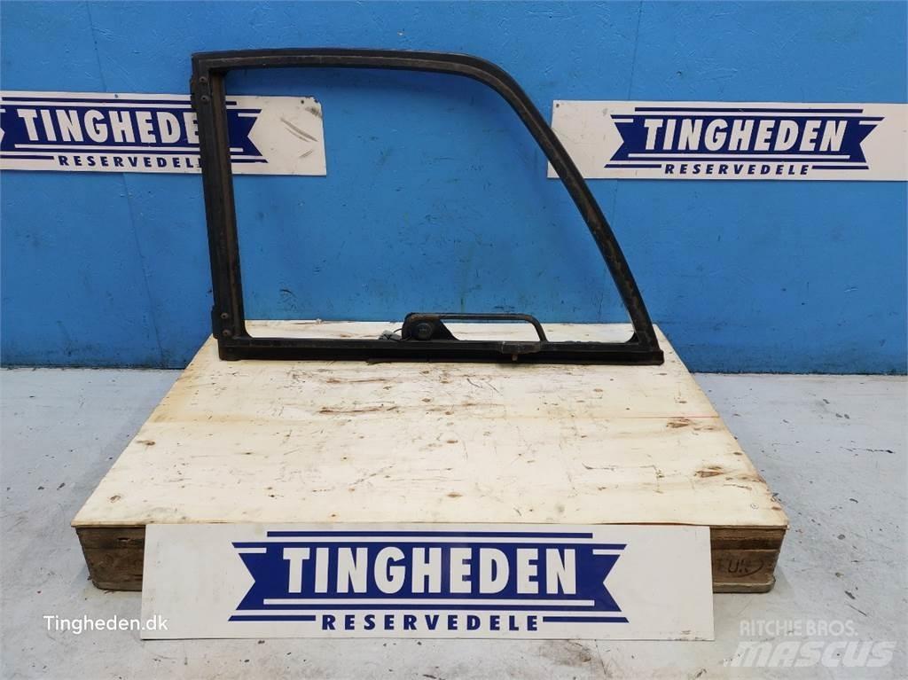 Manitou MT932 Kabinos ir interjeras