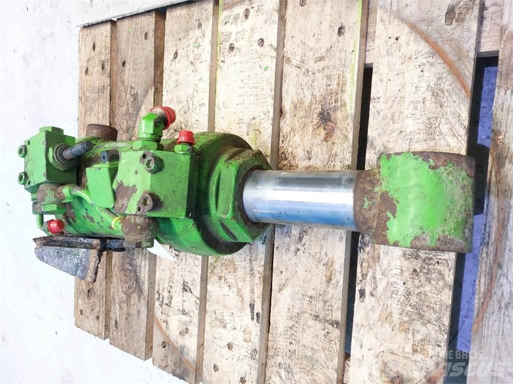 Merlo 30.6 Hidraulikos įrenginiai