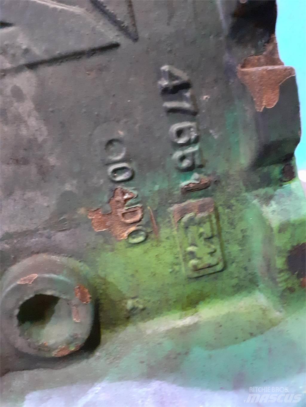 Merlo 30.9 Ašys