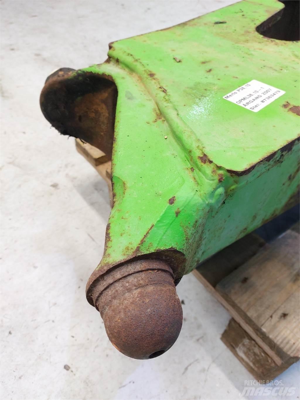 Merlo P38.10 Ašys