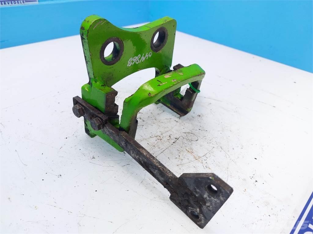 Merlo P41.7 Ašys