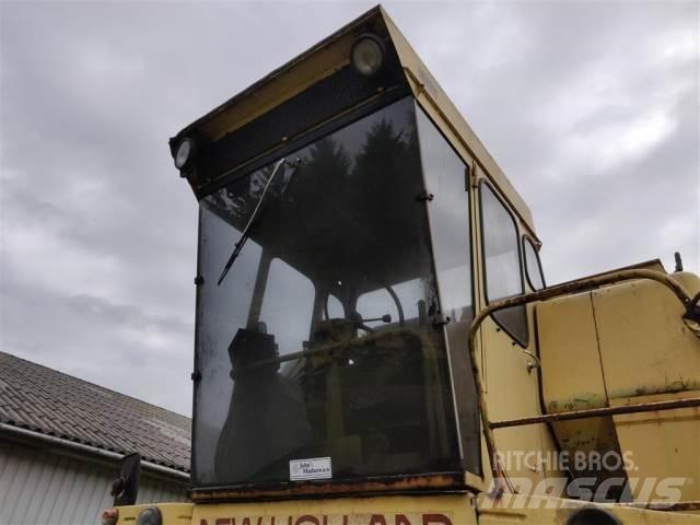 New Holland 1550 Kabinos