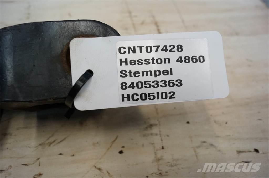 New Holland 4860 Hidraulikos įrenginiai