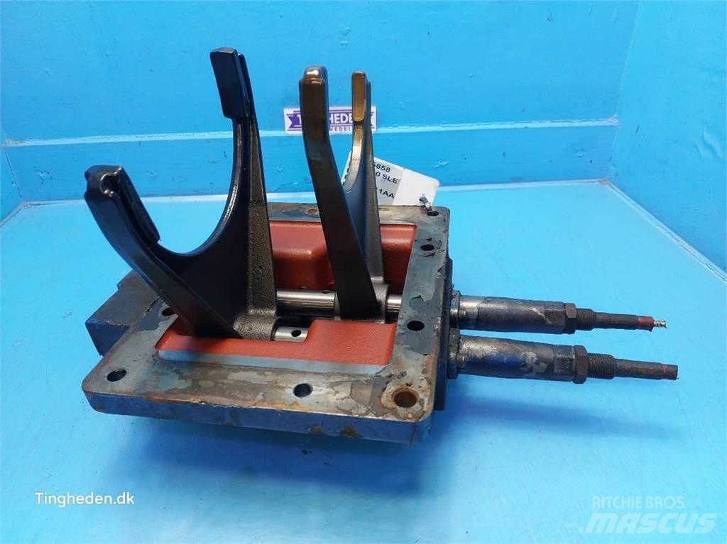 New Holland 6640 Transmisijos