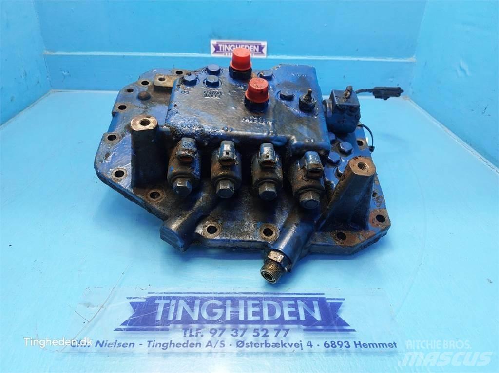 New Holland 6640 Transmisijos