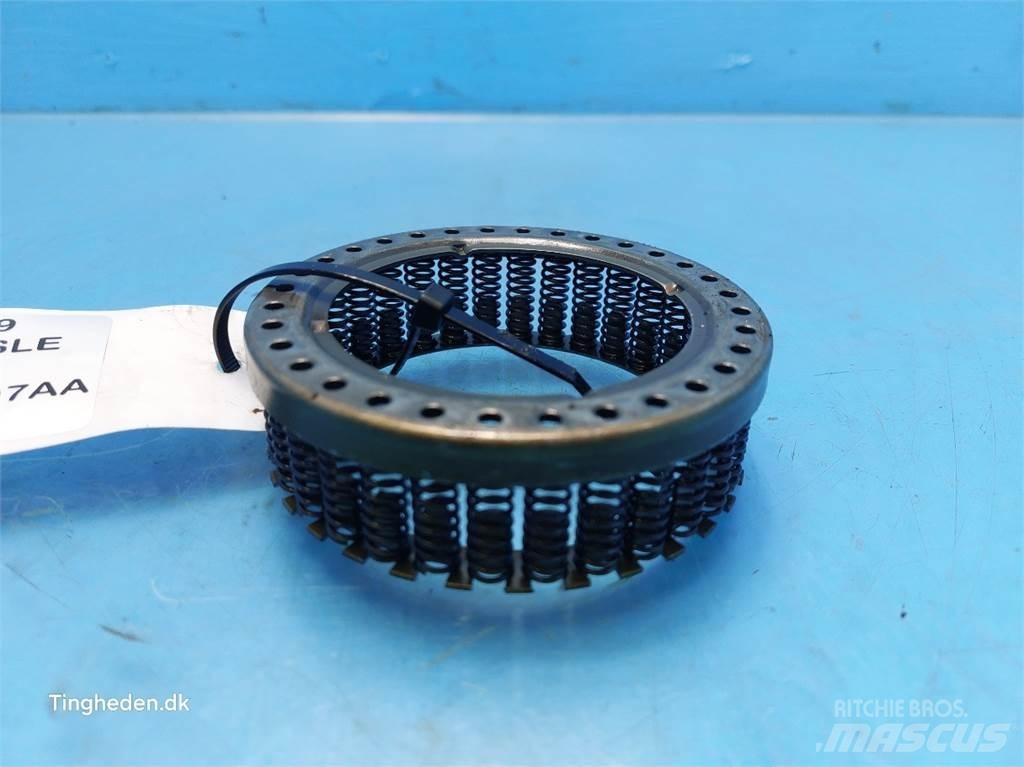 New Holland 6640 Transmisijos