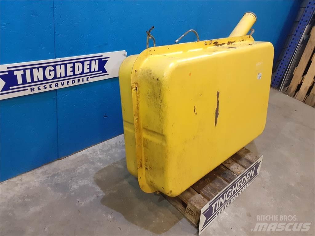 New Holland 8060 Derliaus nuėmimo kombainų priedai