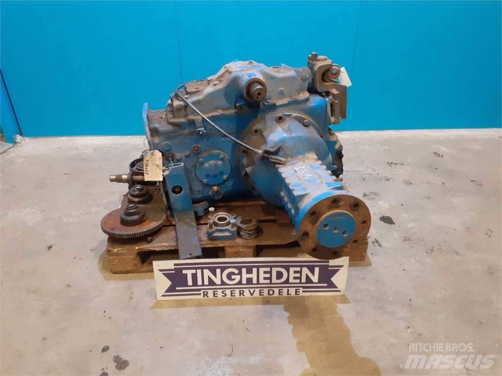 New Holland 8340 Transmisijos