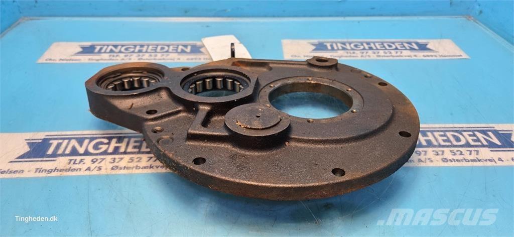 New Holland 8340 Transmisijos