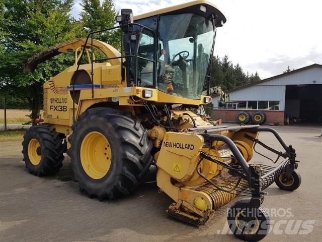 New Holland FX38 Pašarų ruošimo technika