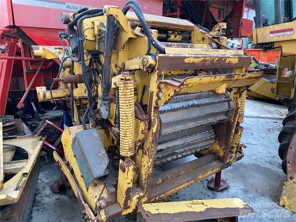 New Holland FX38 Šieno ir pašarų ruošimo mašinų priedai