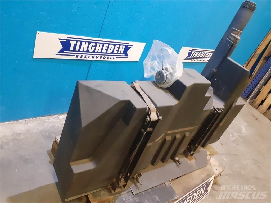 New Holland G170 Kiti naudoti traktorių priedai