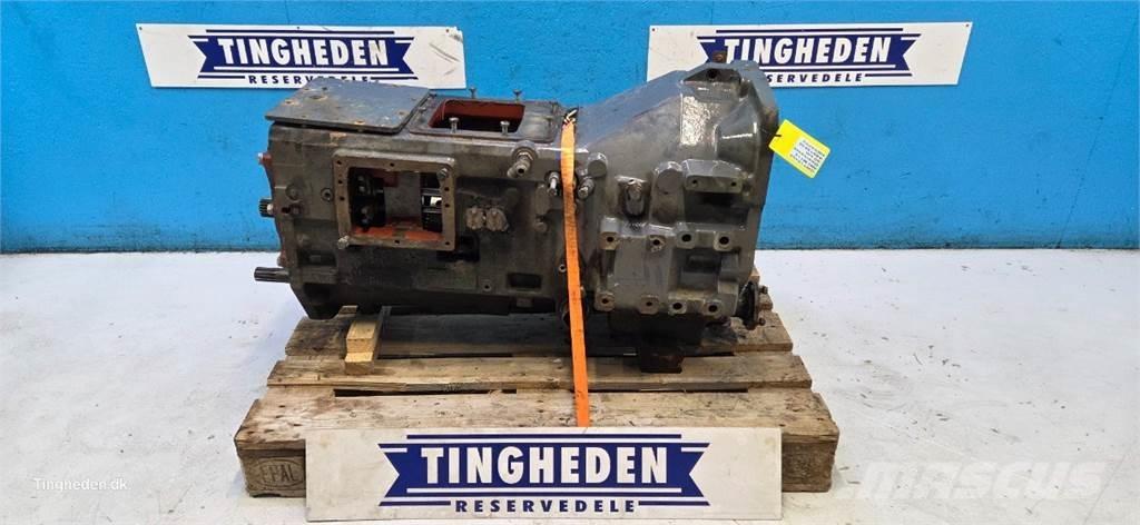 New Holland M115 Transmisijos