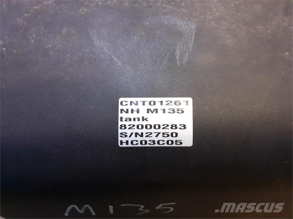 New Holland M135 Kiti naudoti traktorių priedai