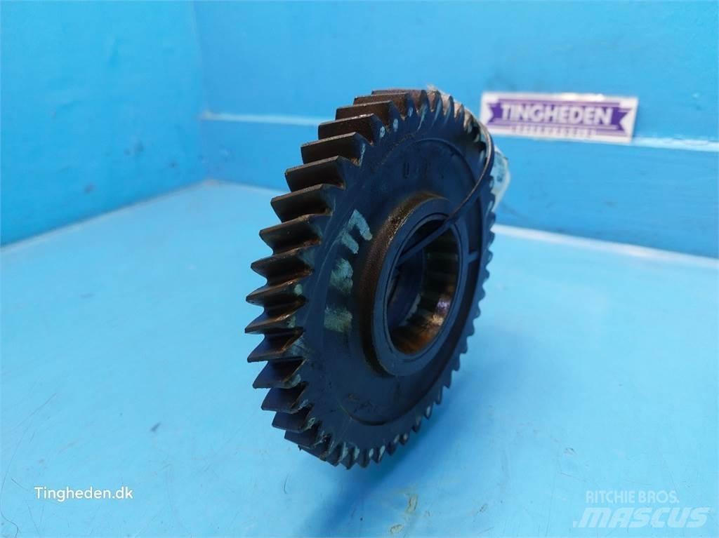 New Holland T6 Transmisijos